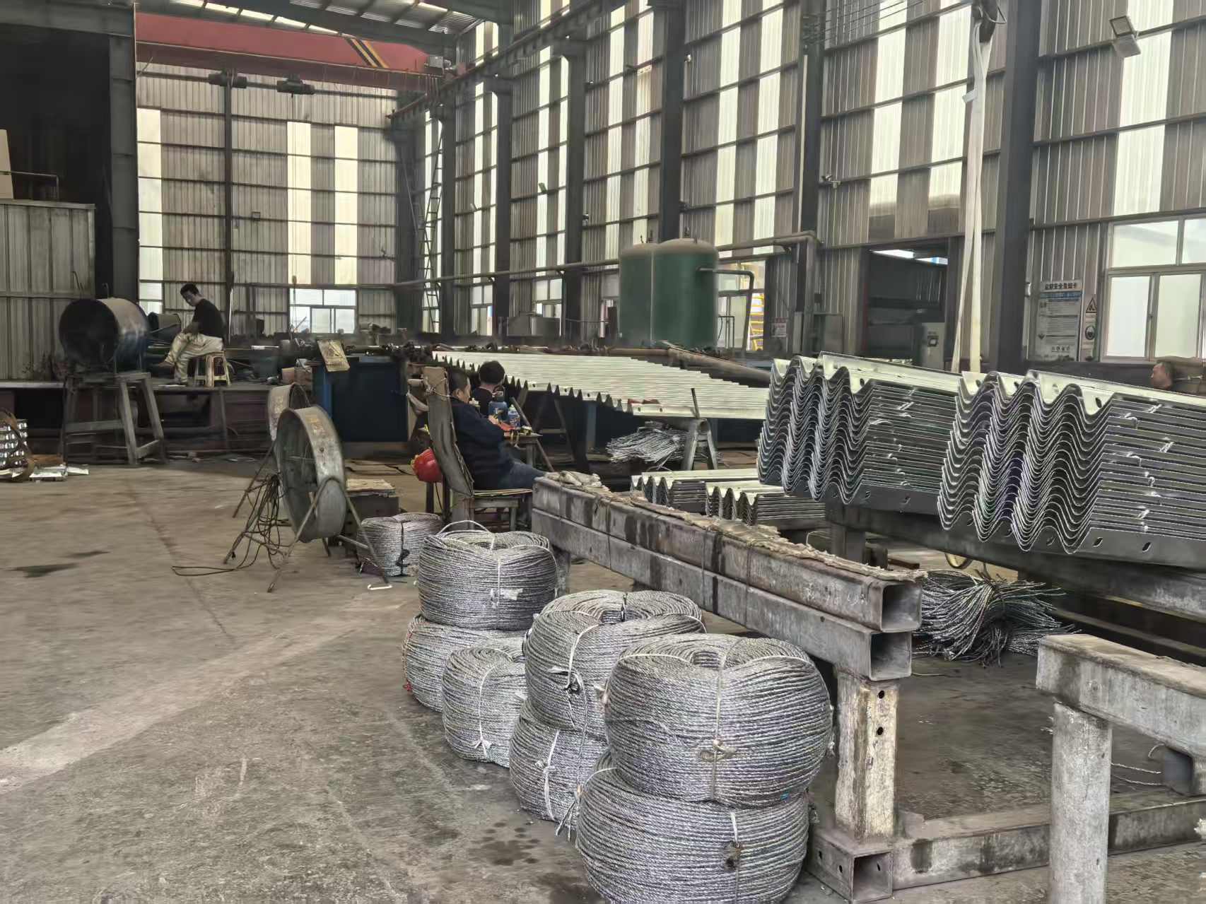 白山市浸塑波形护栏三波波形护栏 - 排名